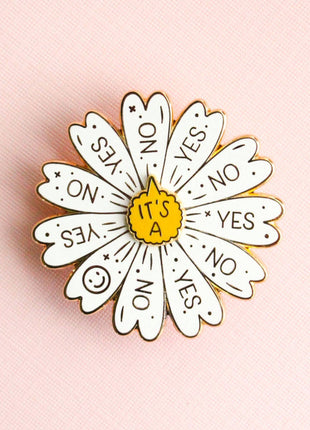 Spinning Daisy Enamel Pin, Interactive Pin, Spinning Pin